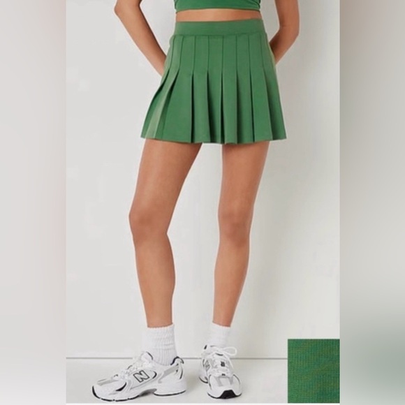 Victoria's Secret Pants - Victoria's Secret/ Pink Green Pleated Active Tennis Mini Skort Size XXL